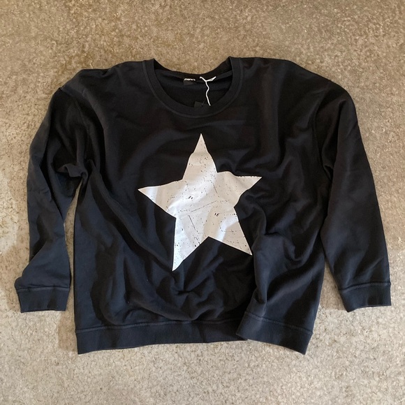 Plus size mono b black sweatshirt with single antique star on front - Picture 4 of 12